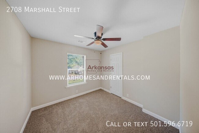Building Photo - 2708 Marshall St