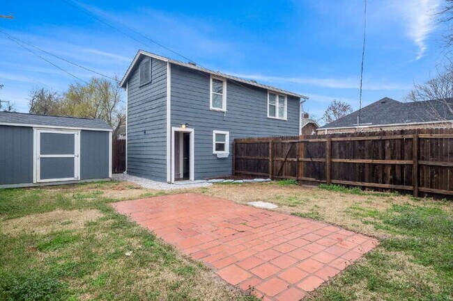 Building Photo - 1343 S Florence Pl