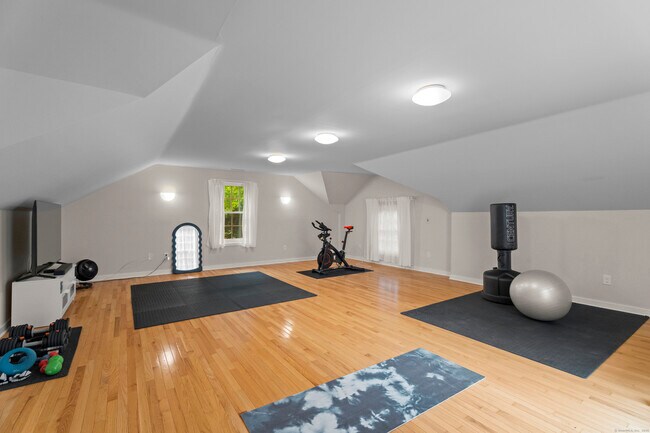 Building Photo - 133 Blake Rd