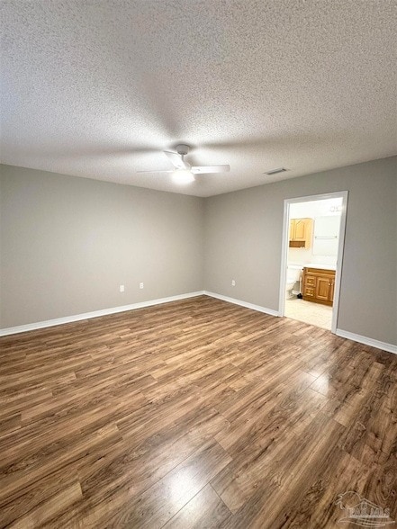 Building Photo - 5661 Fairview Dr