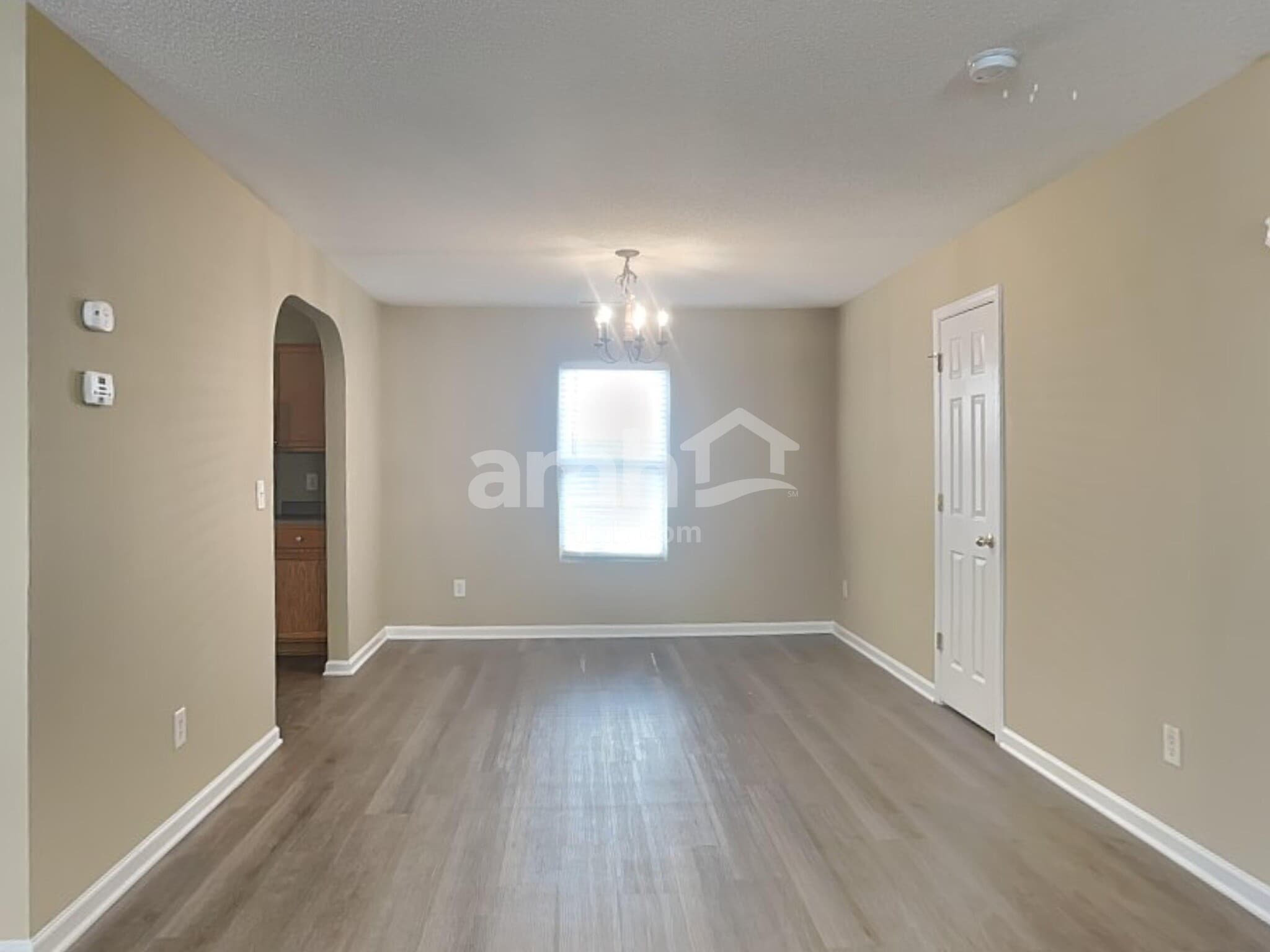 Building Photo - 37 Valleyfield Dr