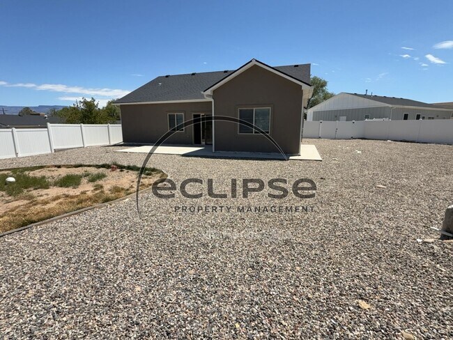 Building Photo - 149 Buena Vista Dr