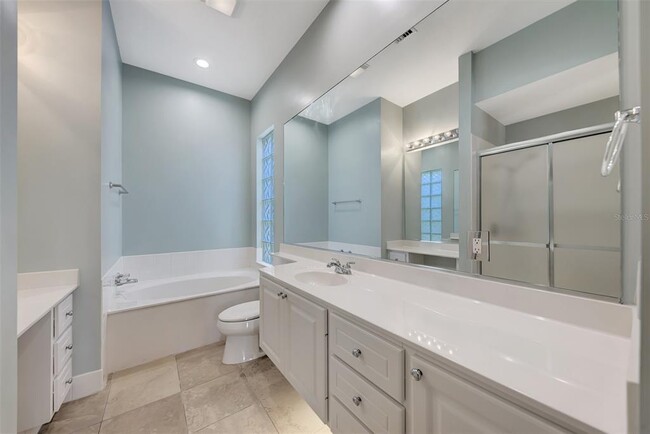 Building Photo - 13465 Bastiano St