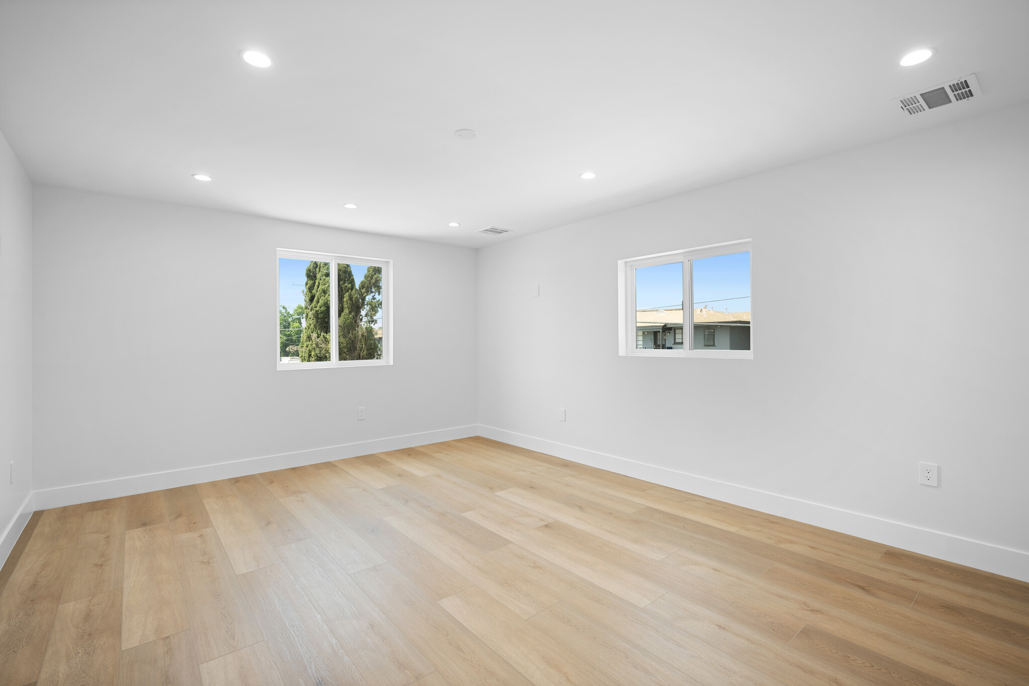 Building Photo - 6645 Fair Ave