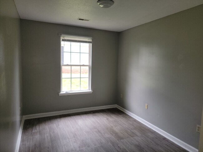 Building Photo - 101 Keyport Ct