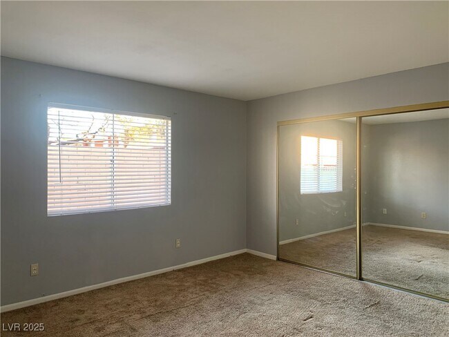 Building Photo - 2752 Eldora Cir