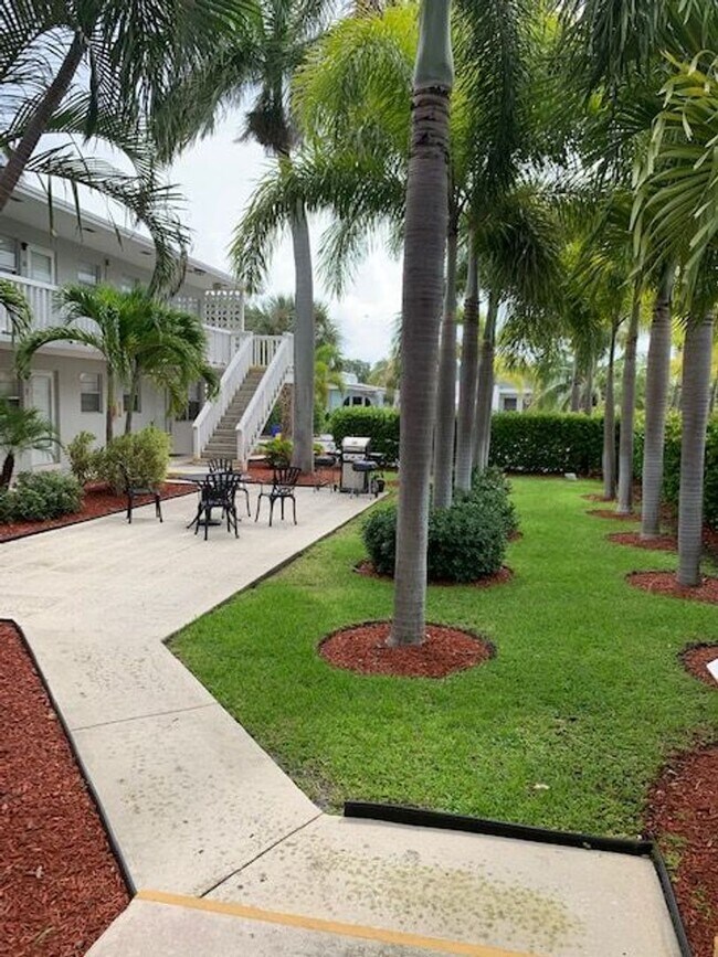 Interior Photo - 225 Ocean Breeze Lake Worth, FL 33460