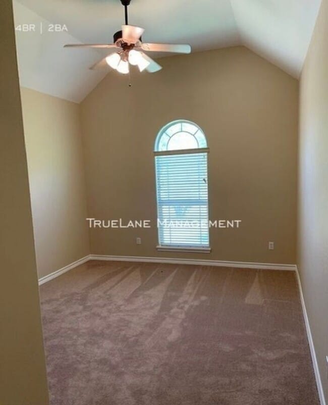 Building Photo - No Application Fees*$500.00 off 1st Months...
