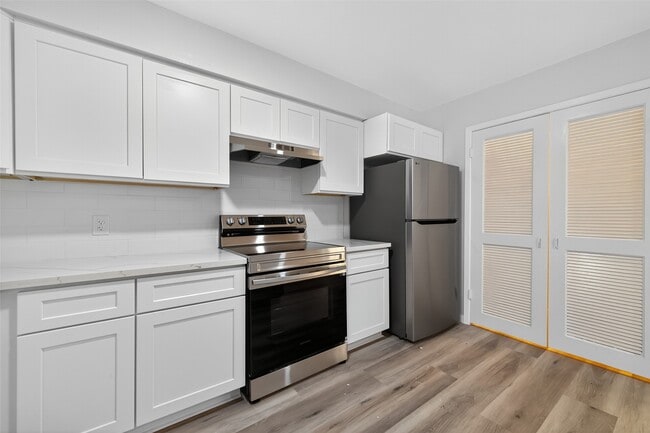 Building Photo - 6710 Biggs Ct