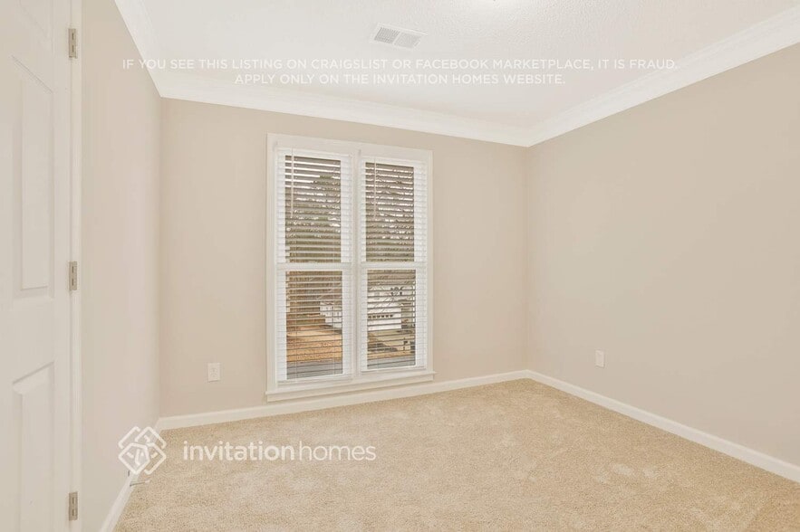 Building Photo - 307 Clubhouse Ct NW