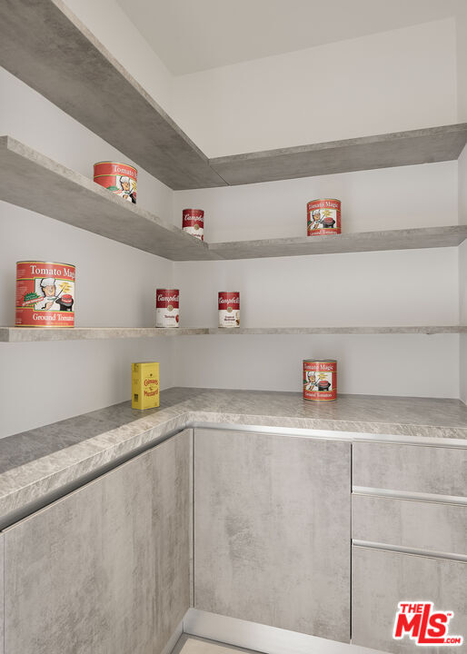 Building Photo - 533 Grand Blvd