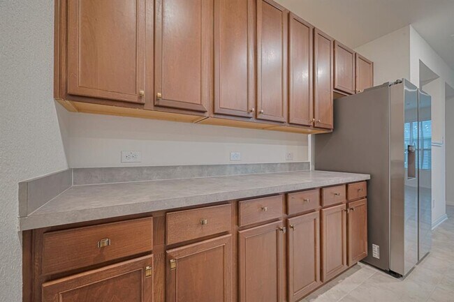 Building Photo - 5727 Texas Sage Dr