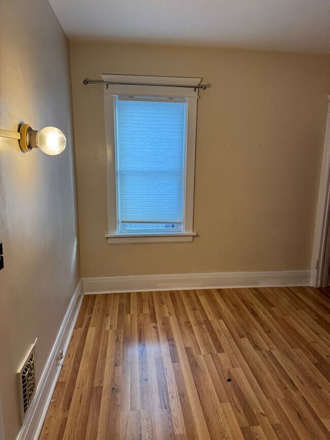 Building Photo - 225 Liberty St