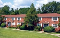 Building Photo - Floral Gardens