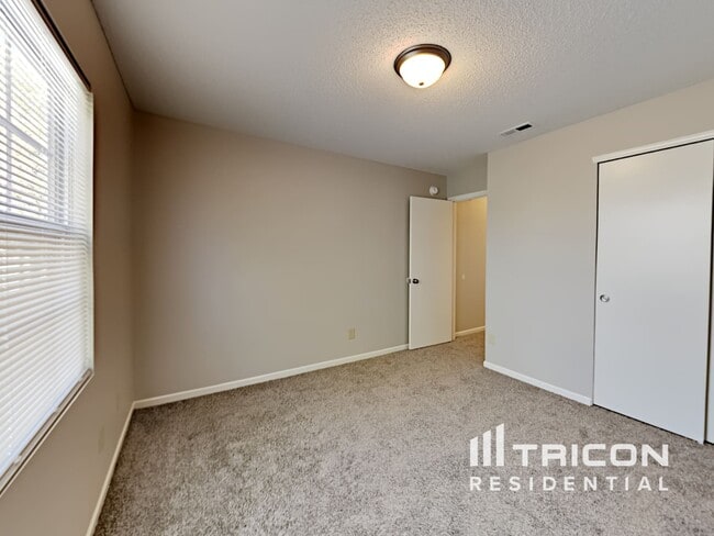 Building Photo - 7621 Mansfield Way