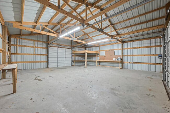Building Photo - 8856 Greenwood Dr