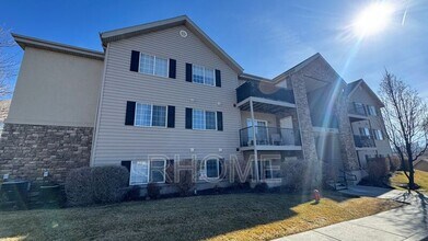 Building Photo - 1441 Westbury Way