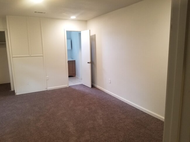 Building Photo - 4710 St Anthony Ave