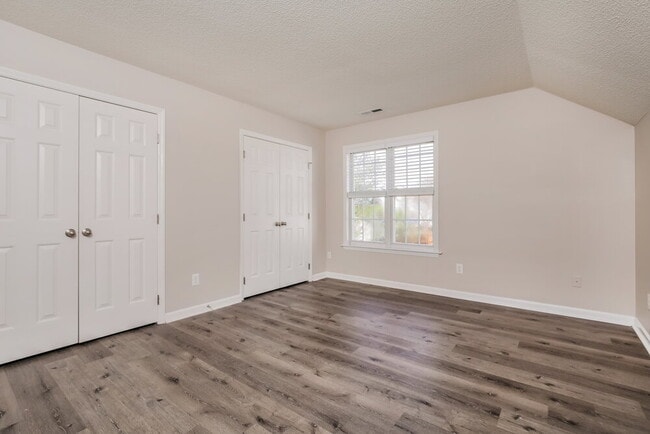 Building Photo - 5820 Waterford Landing Ct