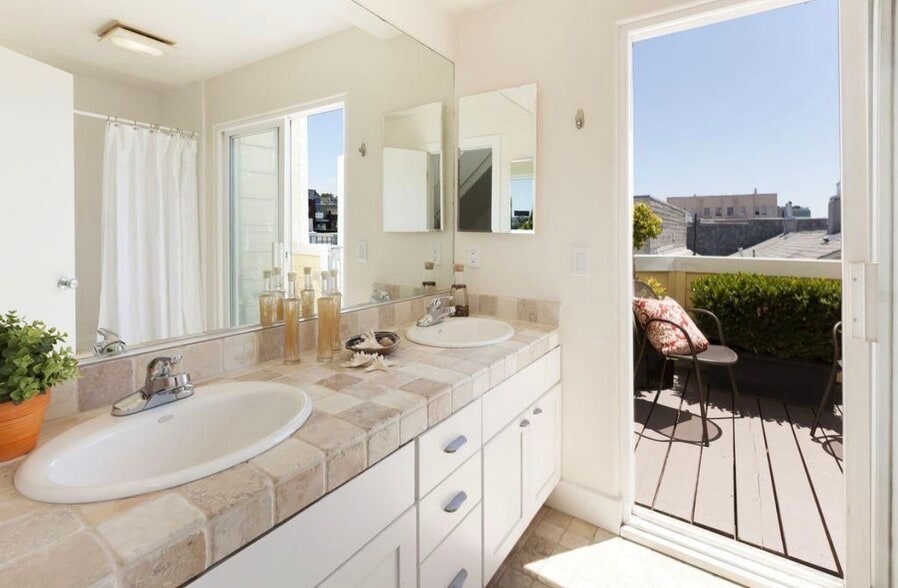 Building Photo - 269 Hickory St