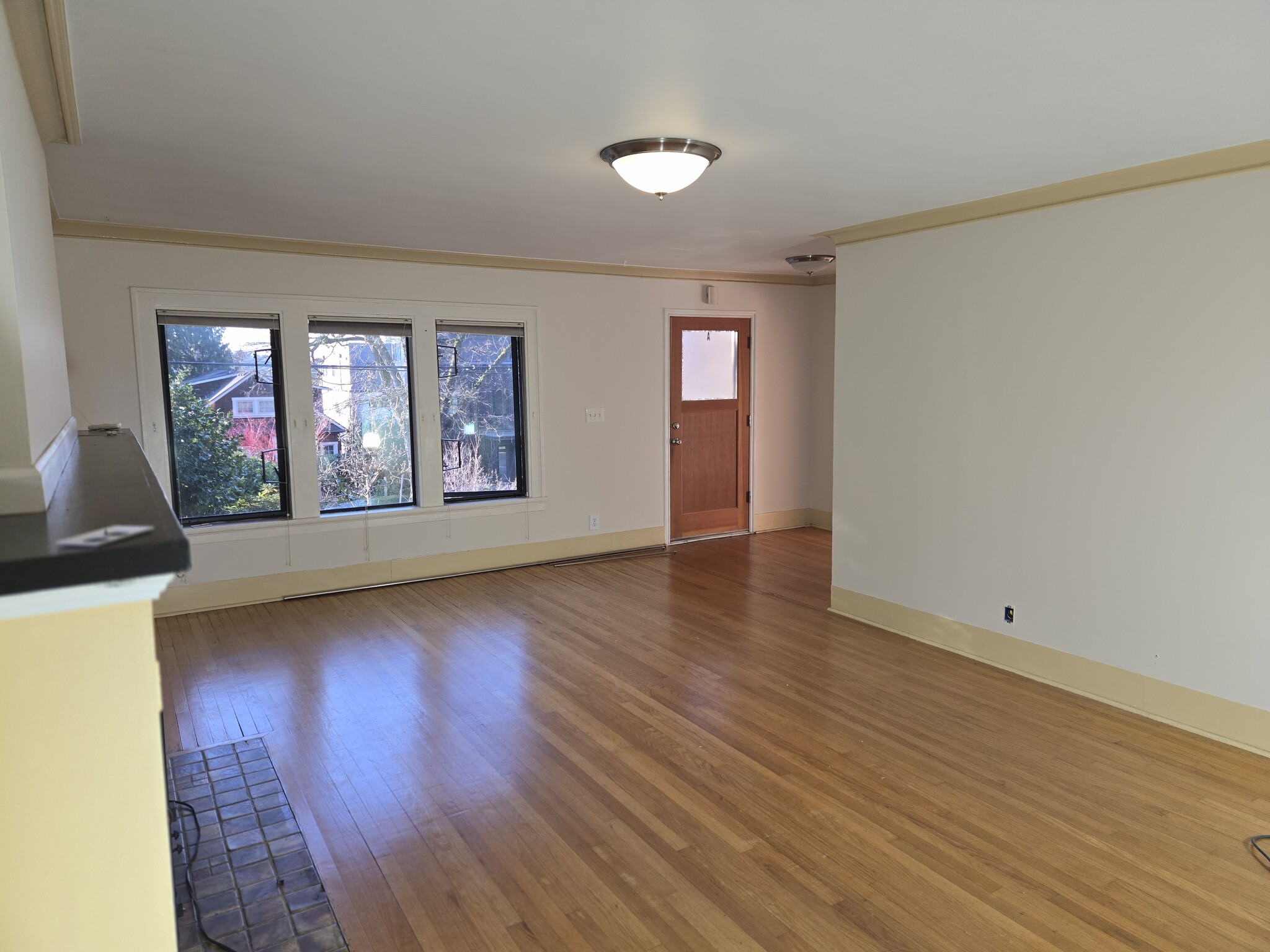 Family Room - Front Door - 2612 Franklin Ave E