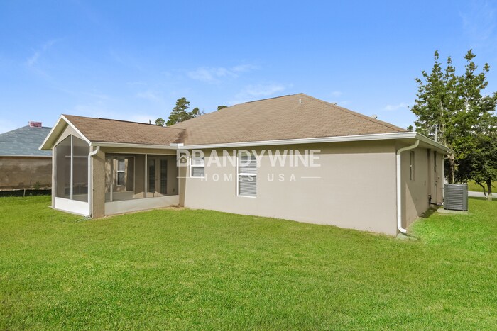 Building Photo - 6272 Layton Ave