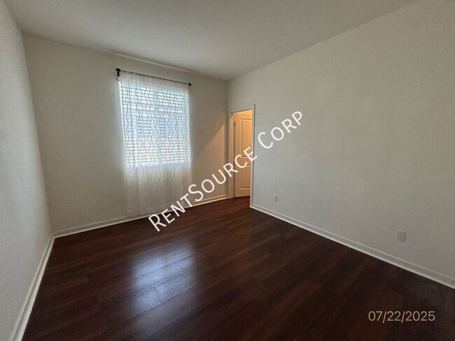 Building Photo - 45051 Marbella St