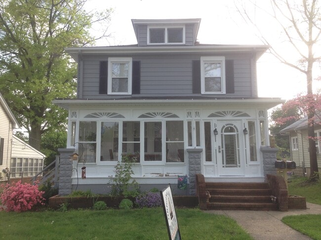 Building Photo - 126 S Haviland Ave