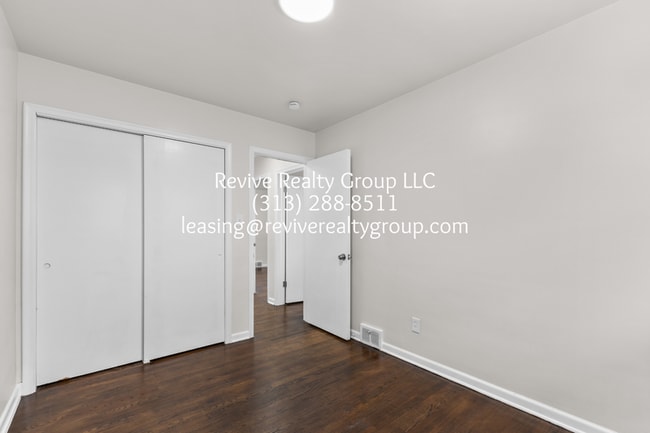 Building Photo - 20241 Kentfield St