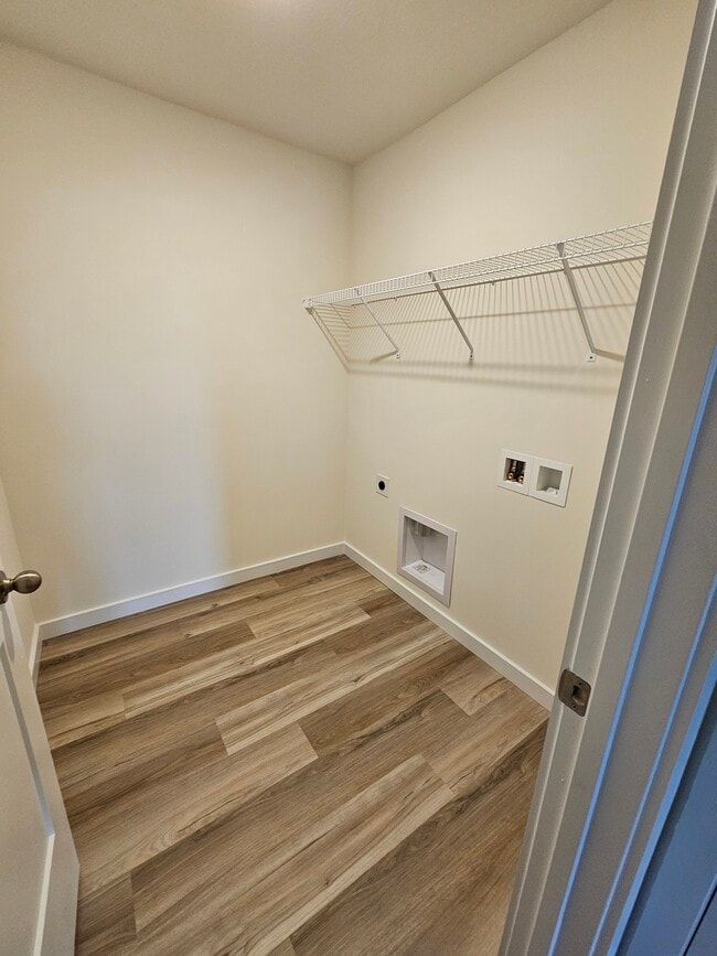 Building Photo - 7327 Bendire Lp