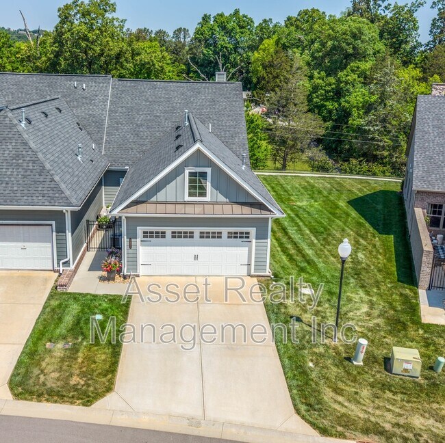 Building Photo - 12623 Needlepoint Dr