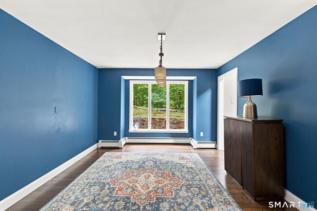 Building Photo - 40 Rockledge Dr