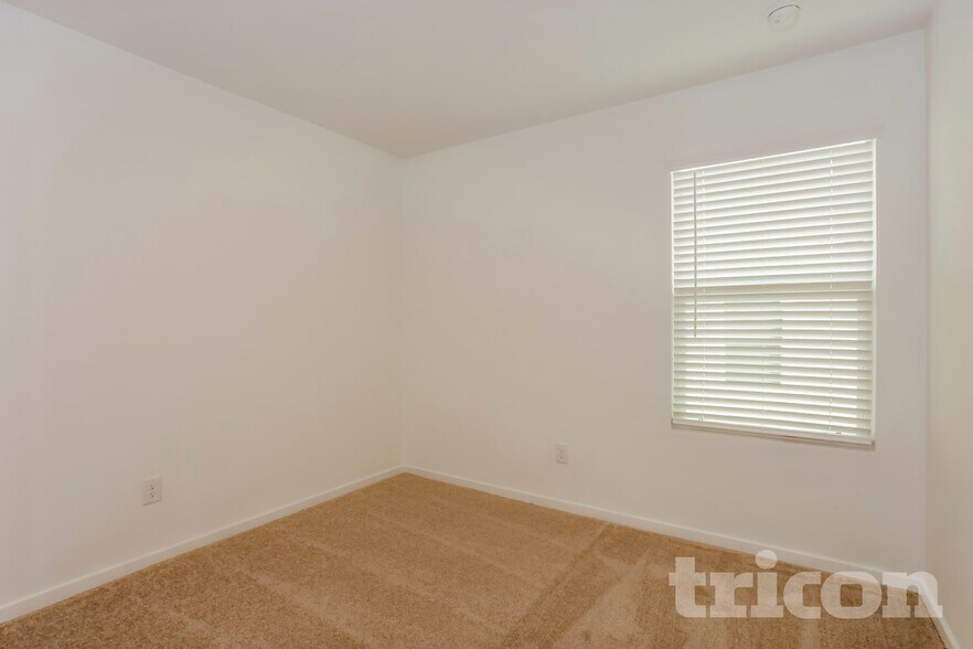 Building Photo - 1309 Buckaroo Blvd