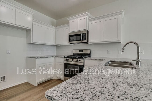 Building Photo - 11611 Mackenzie Wy