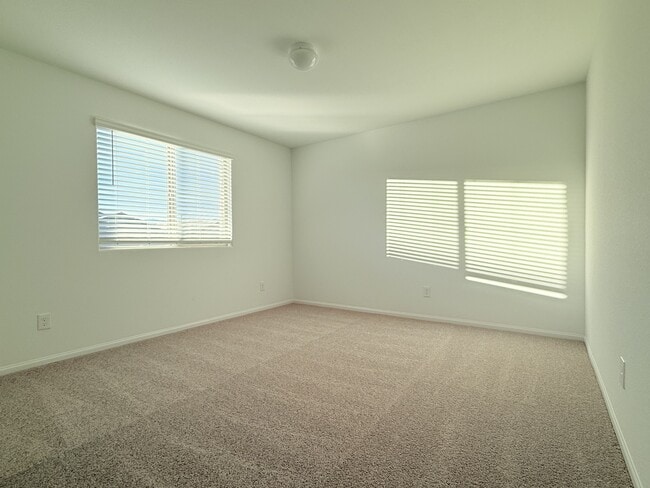 Building Photo - 6038 Swift Lariat St