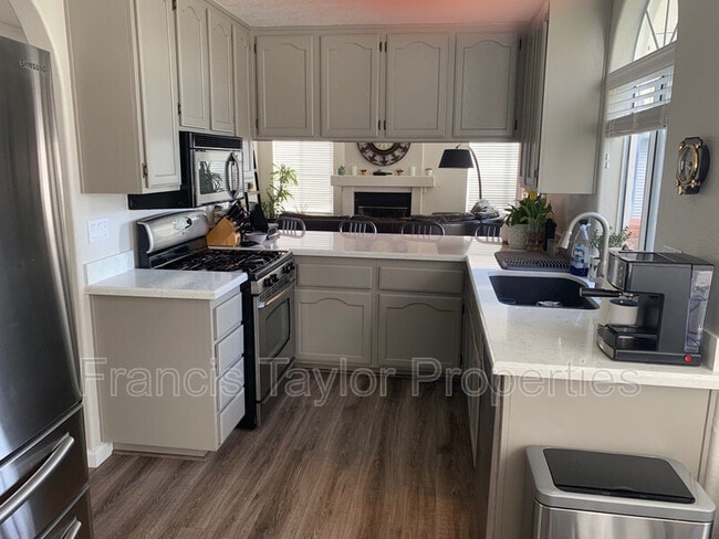 Building Photo - 2305 Rancho Del Oro Rd