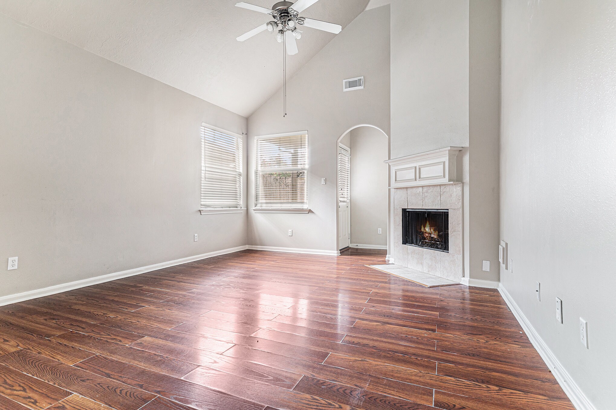 Building Photo - 3107 Lavender Candle Dr