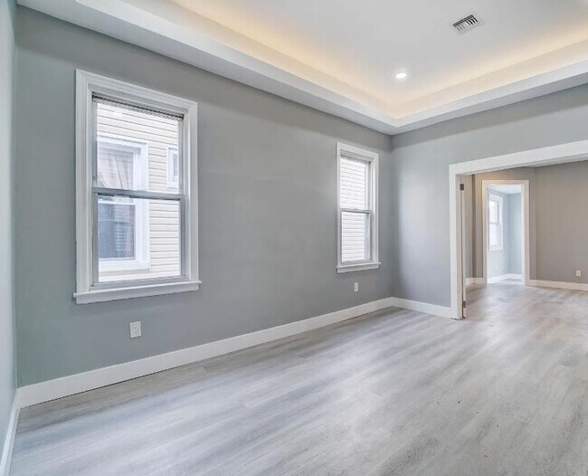 Building Photo - 20 W 49th St