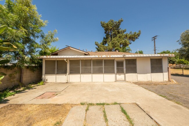 Building Photo - 3BR/2BA - Single Family Home in El Cajon!