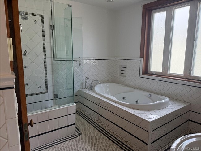 Building Photo - 30 North Ave