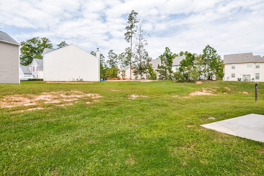 Building Photo - 3408 Fatima Ct