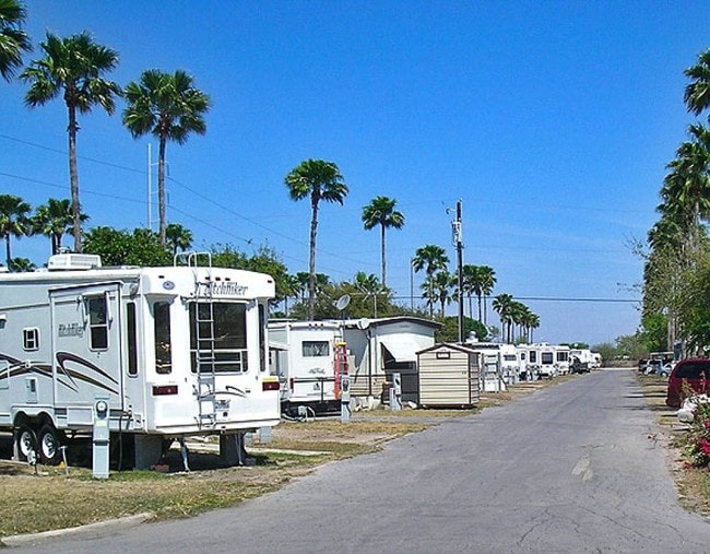 Paradise Park RV Resort 1201 N Expressway 77 Harlingen TX 78552