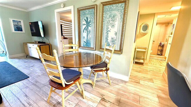 Building Photo - 12 Willowbrook Ln