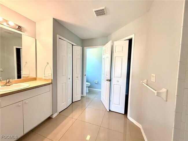 Building Photo - 2911 40th St SW