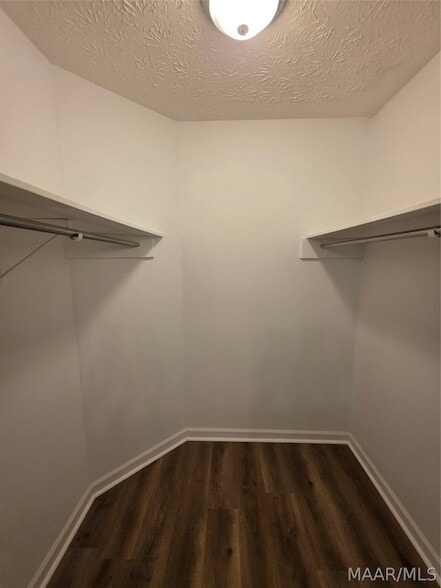 Building Photo - 6225 Whitewater Ct