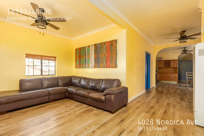 Building Photo - 4028 Nordica Ave