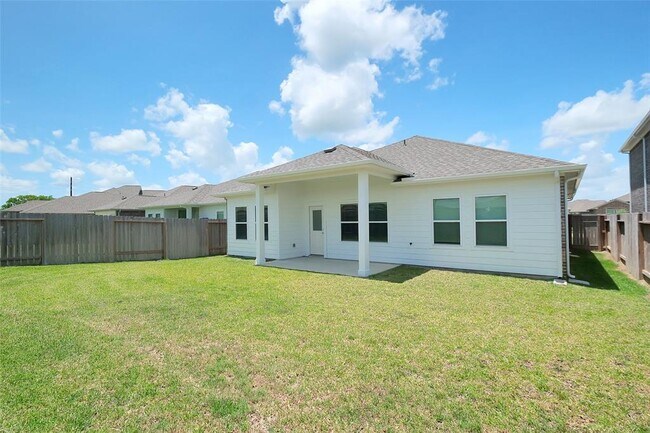 Building Photo - 1218 Scarlet Crk Dr