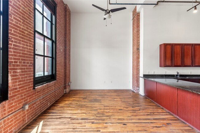 Building Photo - 1520 Washington Ave
