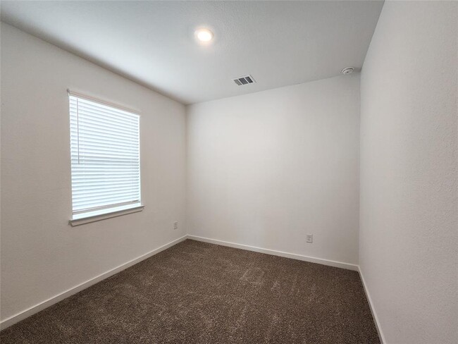 Building Photo - 7230 Greenbriar Bnd Ct