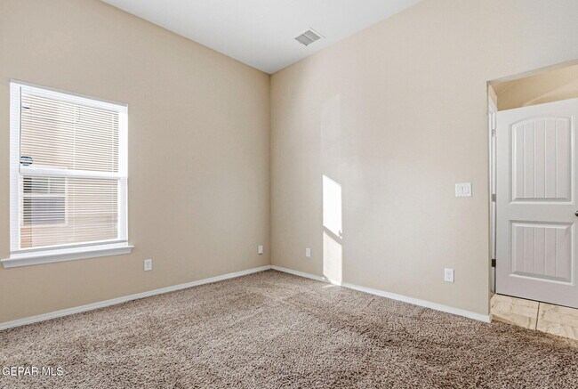 Building Photo - 714 HC Gilbert Minjares Dr